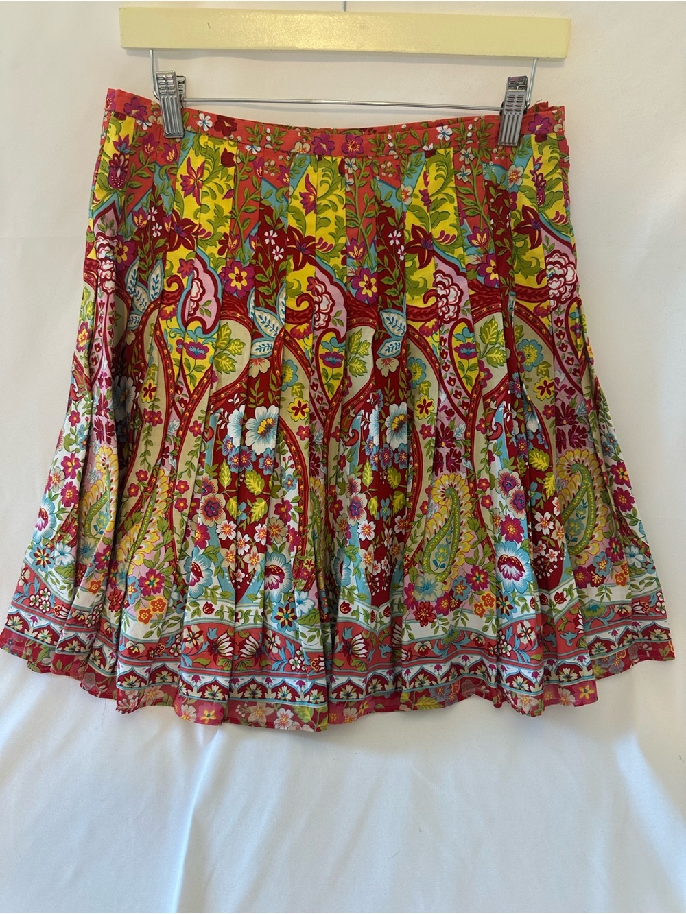 Jones Wear Jeans Women’s Size 8 Multicolor Floral Pleated A-Line Cotton Skirt